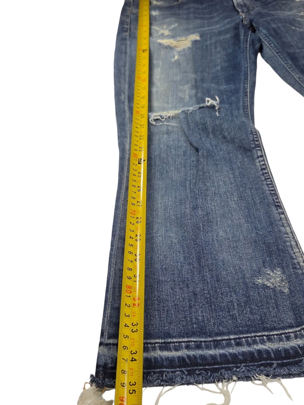 Citizens Of Humanity Blue Distressed Bootcut Jeans. Waist 31